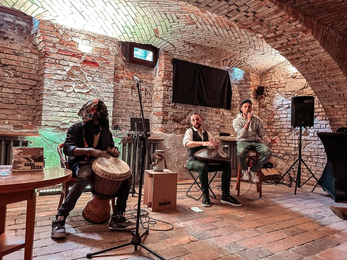 Hotel Zajazd Kultury, Dawniej Pocztowy เจโลนากูรา ภายนอก รูปภาพ