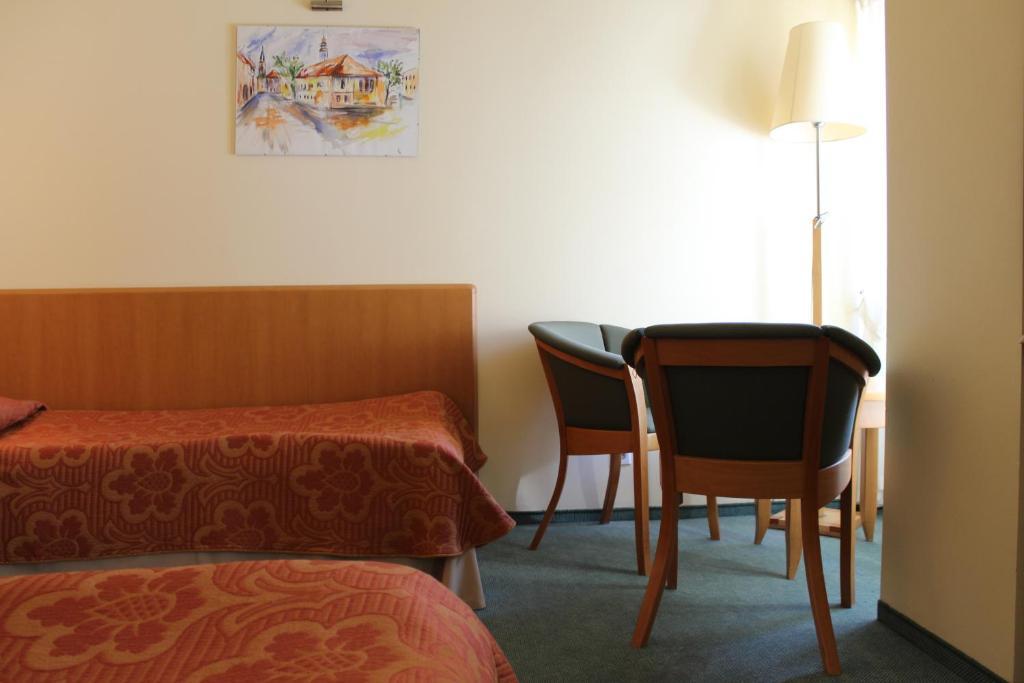 Hotel Zajazd Kultury, Dawniej Pocztowy เจโลนากูรา ภายนอก รูปภาพ
