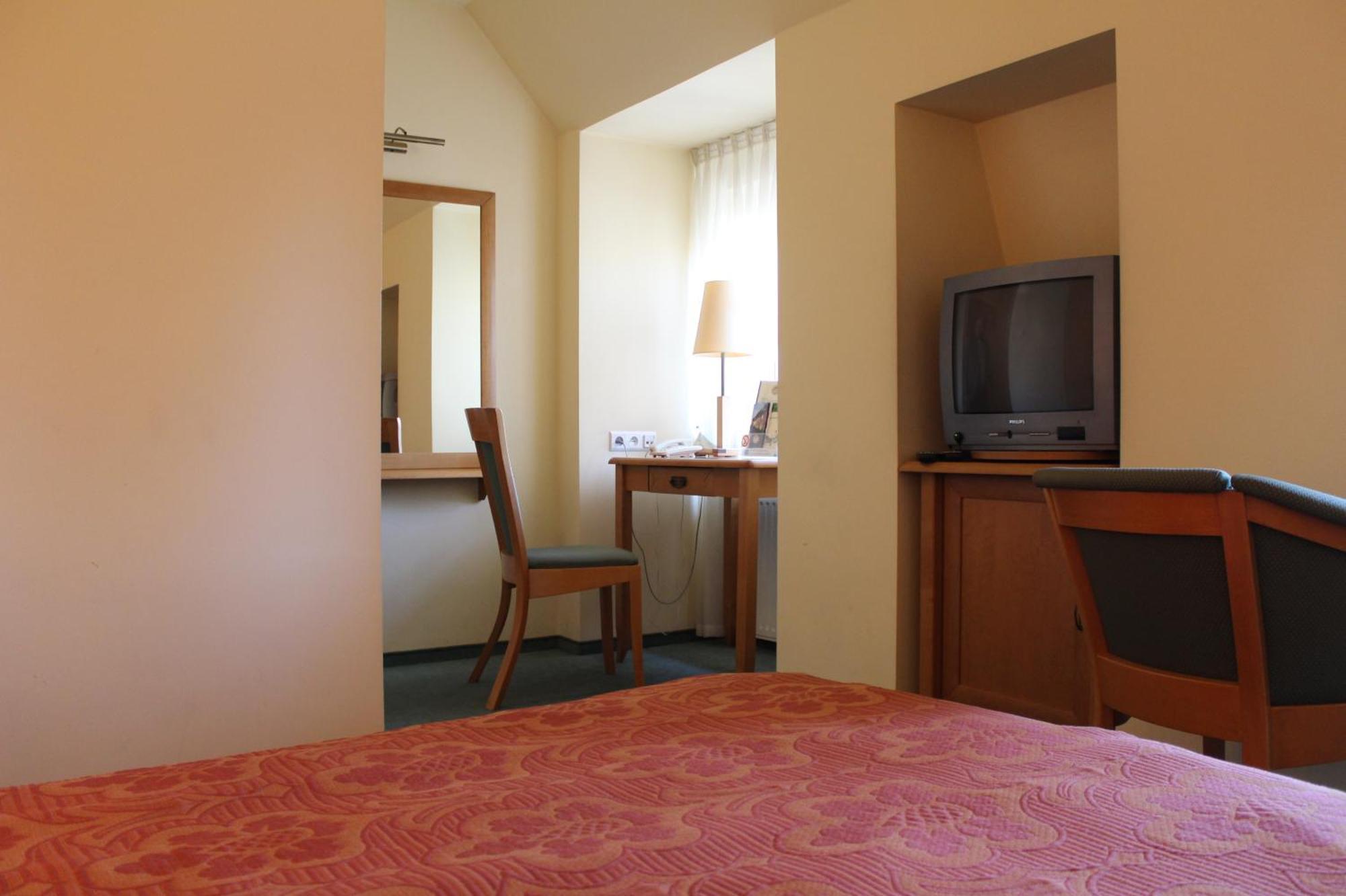 Hotel Zajazd Kultury, Dawniej Pocztowy เจโลนากูรา ภายนอก รูปภาพ